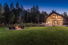 Luxury Tobermory Retreat Modern Home Hot Tub